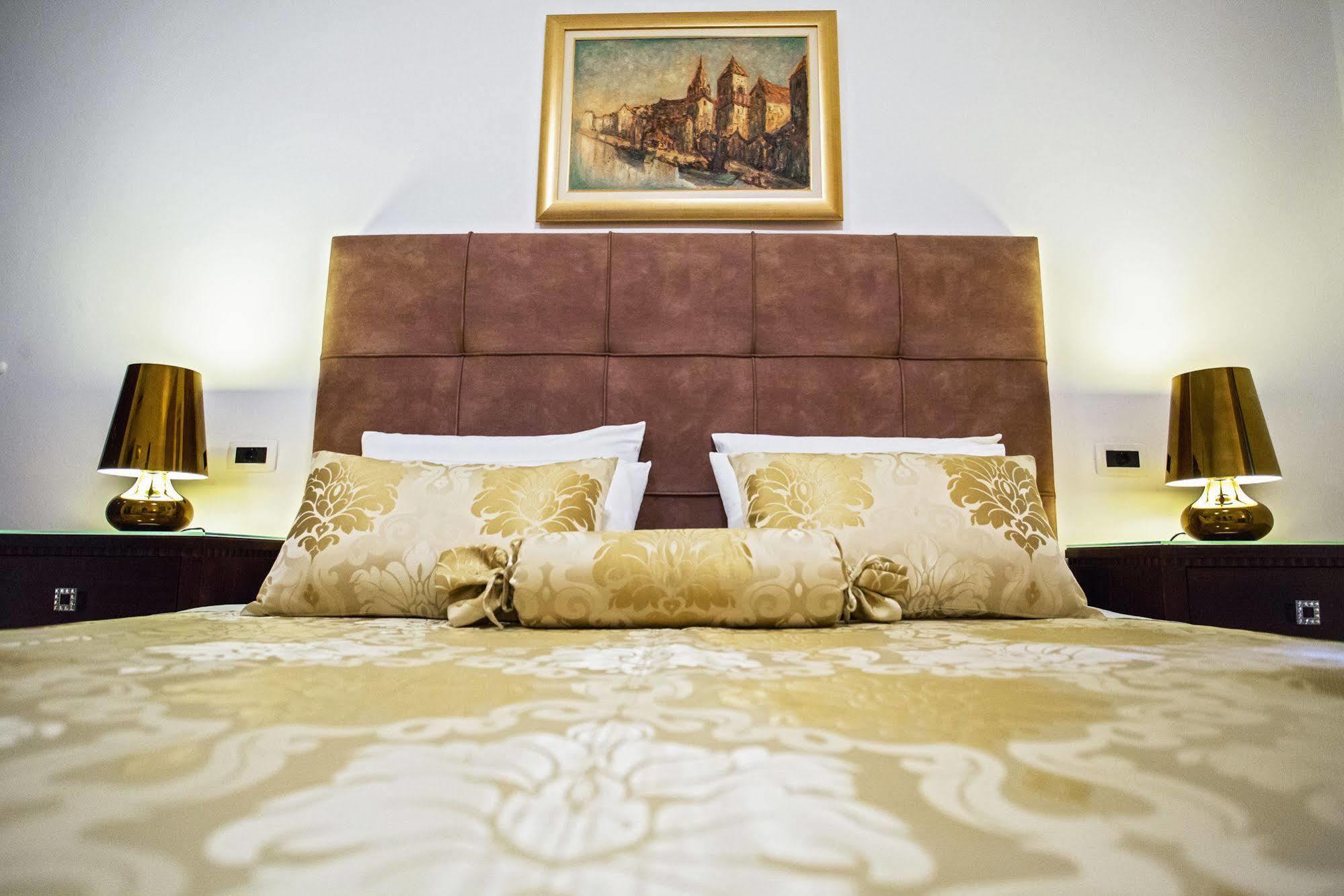 Grisogono Palace Heritage Residence Σπλιτ Εξωτερικό φωτογραφία